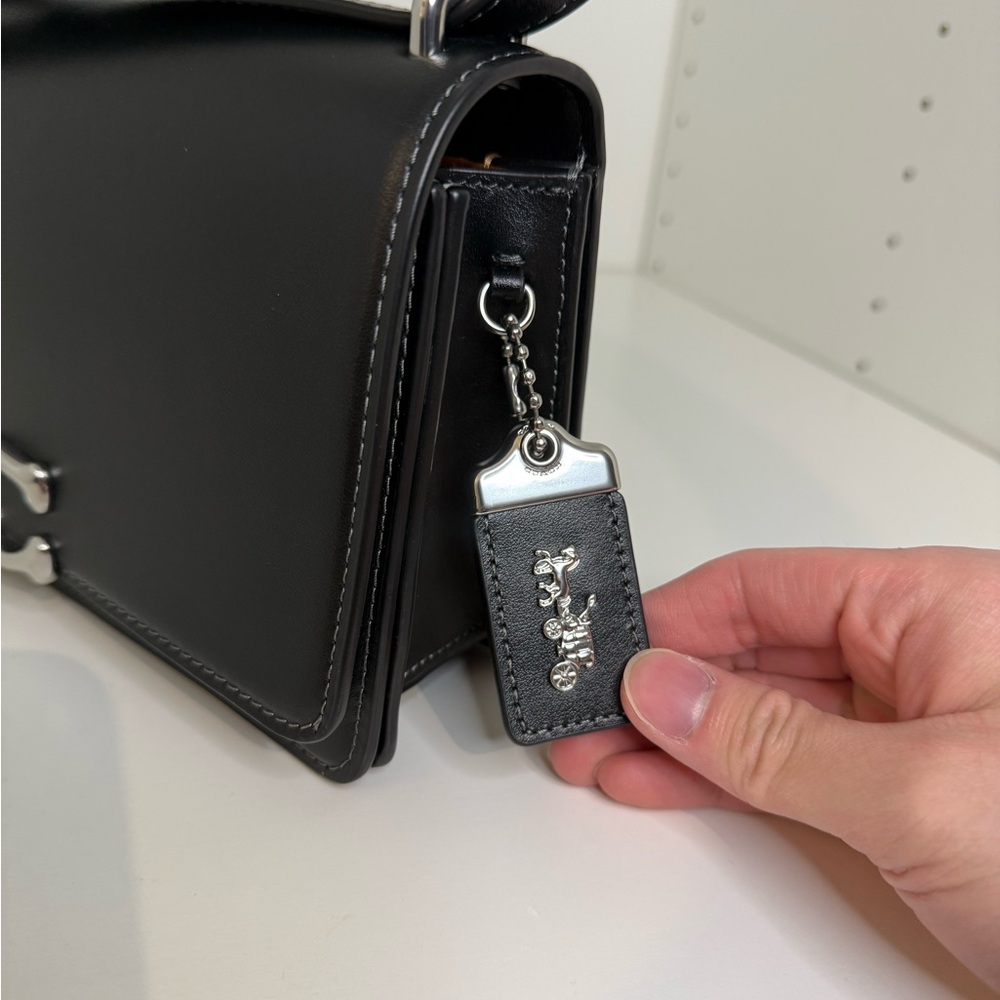 Coach Bandit Shoulder Bag - Picture 4 of 7